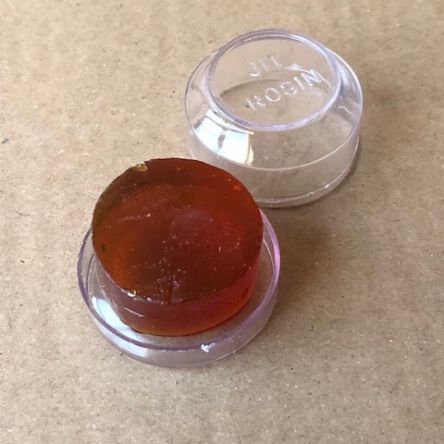 Indian Rosin in plastic Box