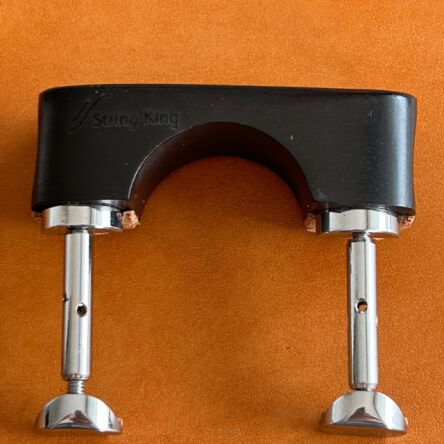 Chinrest - Violin - Central - Medium - Ebony - Bottom mounted  Hill Silver fittings